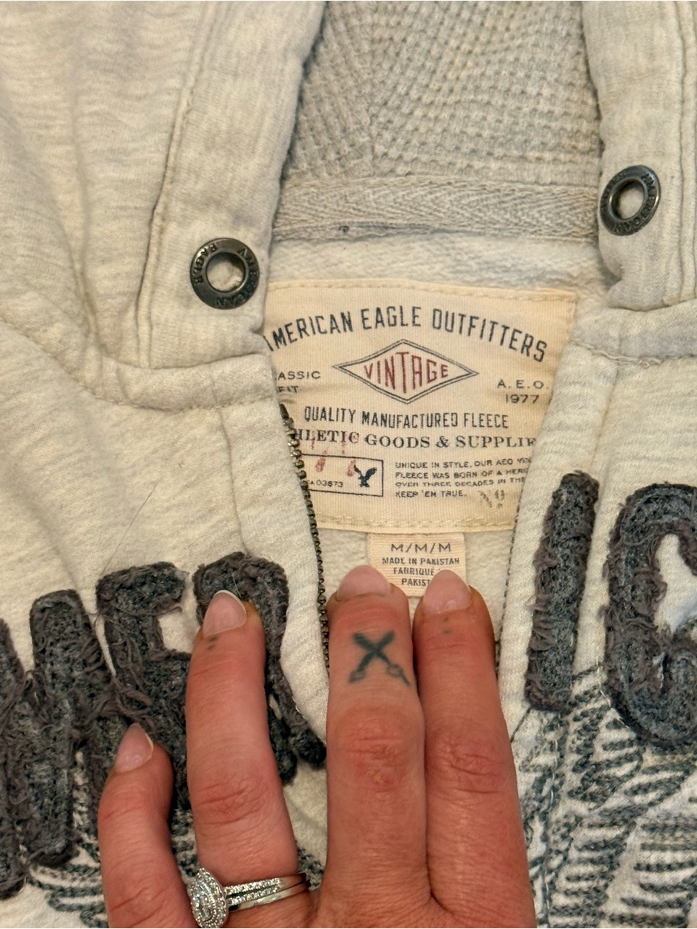 American Eagle Outfitters Light Heather Gray Men’s Zip Hoodie with Eagle Graphic - Picture 2 of 3